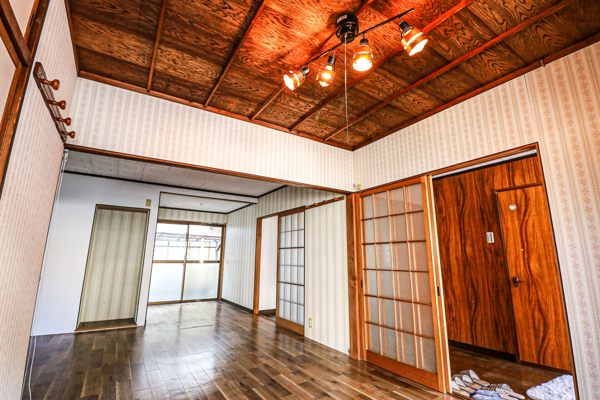 【こじんまりとした平屋】
