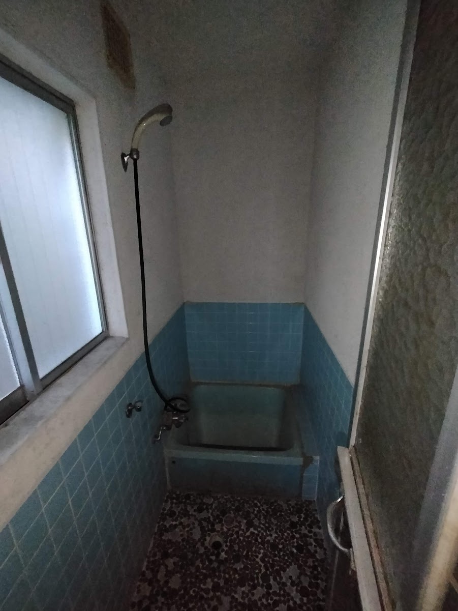 ヤモタス六田ビフォー風呂 | 愛知県・岐阜県・三重県で空き家管理・活用ならヤモタス